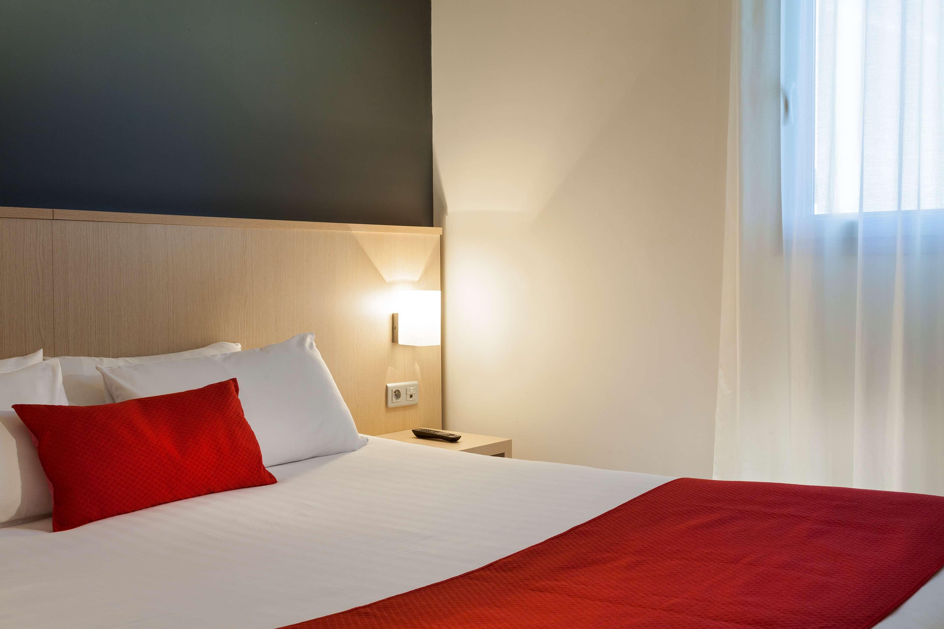 Sure By Western Beaujoire Hotel 3*