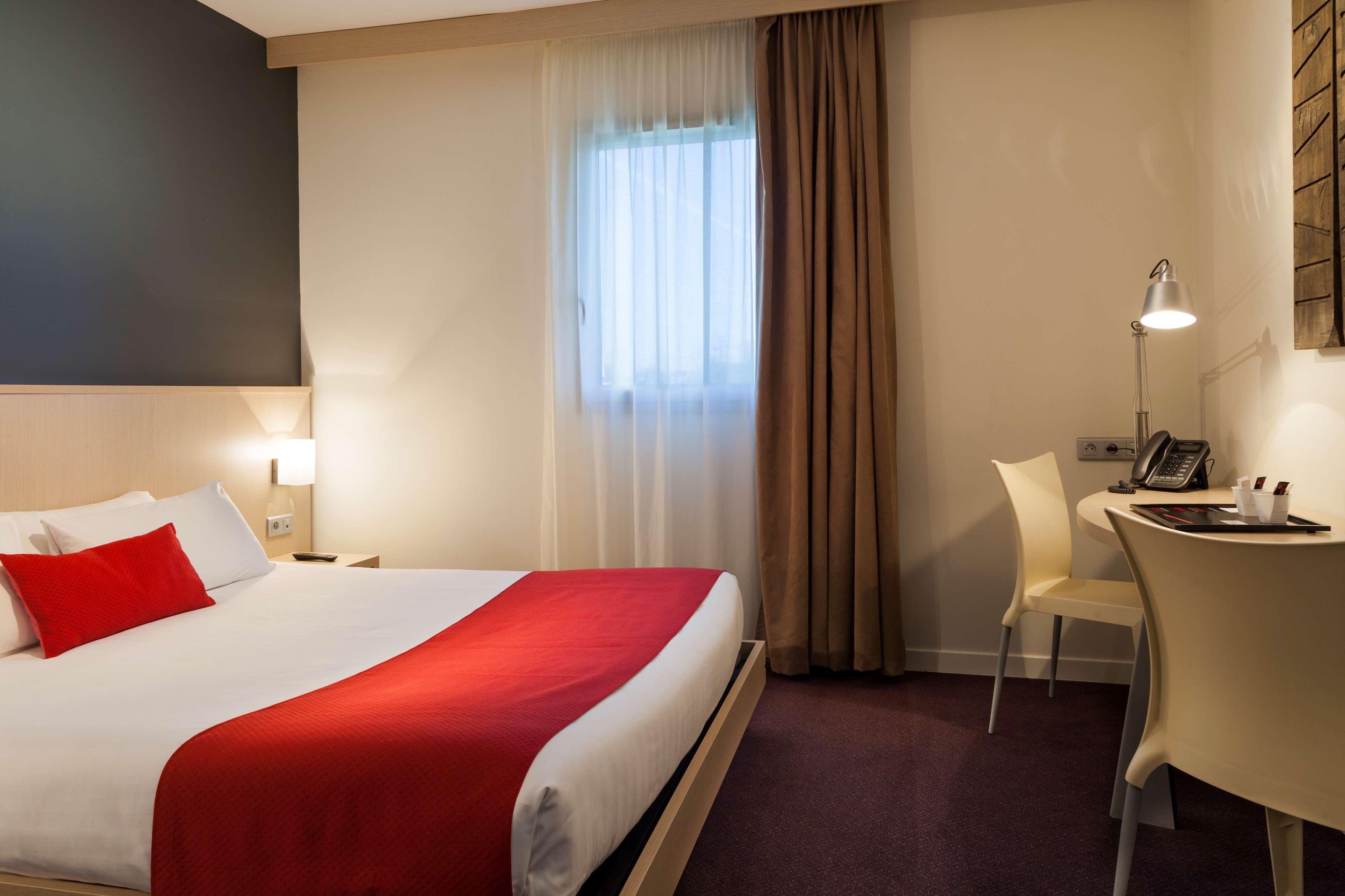 Sure By Western Beaujoire 3* Nantes