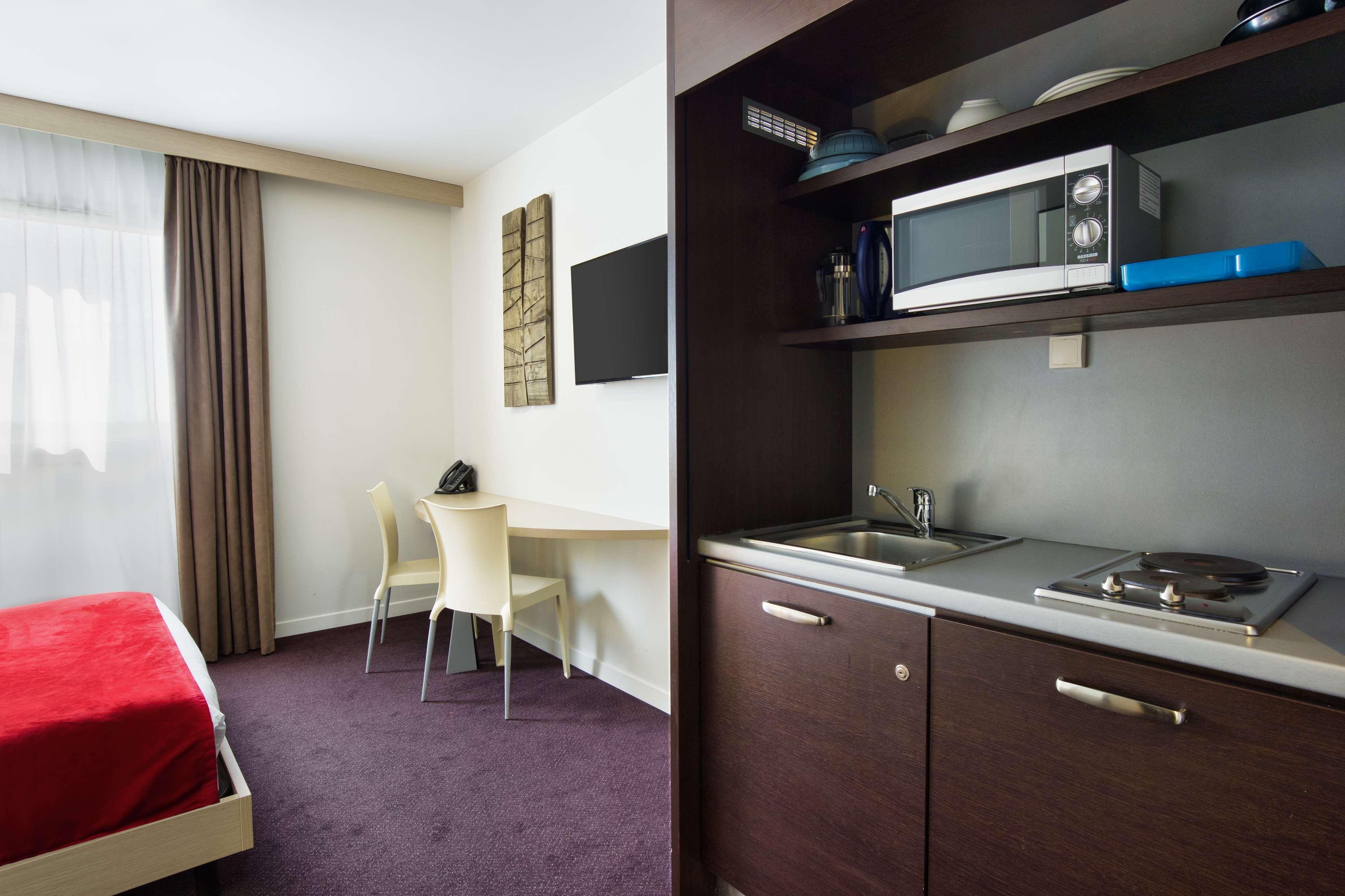 Sure By Western Beaujoire Hotel 3*