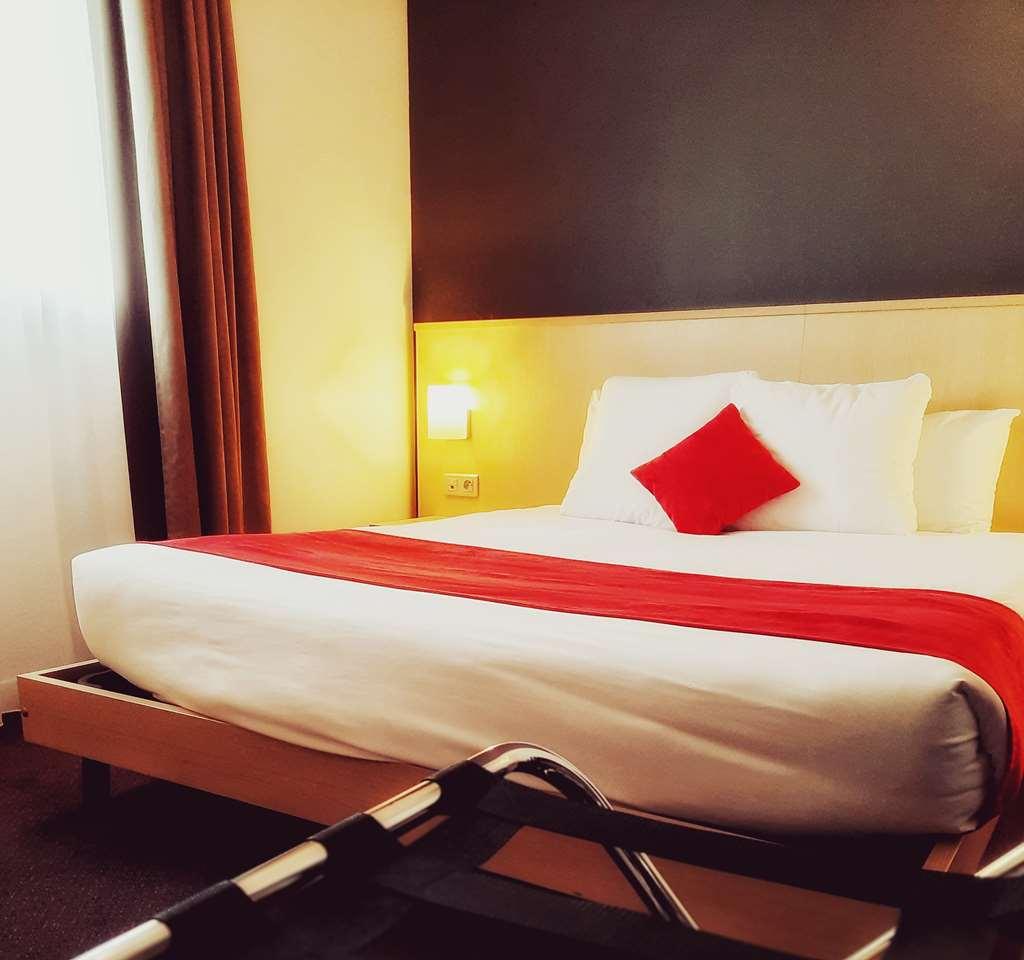 Hotel Sure By Western Beaujoire